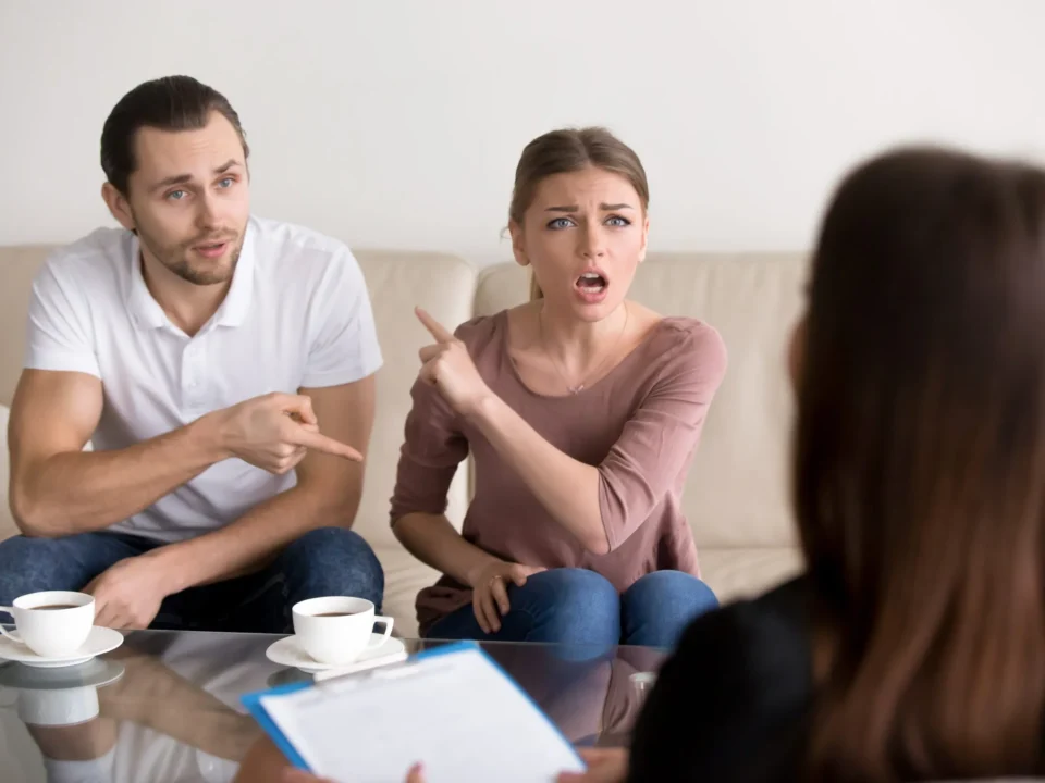 ilişki terapisti, çift terapisi, evlilik terapisi, ilişki danışmanlığı, çift danışmanlığı, evlilik danışmanı, aile terapisti, ilişki sorunları, iletişim problemleri, çiftler arası iletişim, güven problemleri, duygusal bağ, online ilişki terapisi, profesyonel terapi, psikolojik danışmanlık